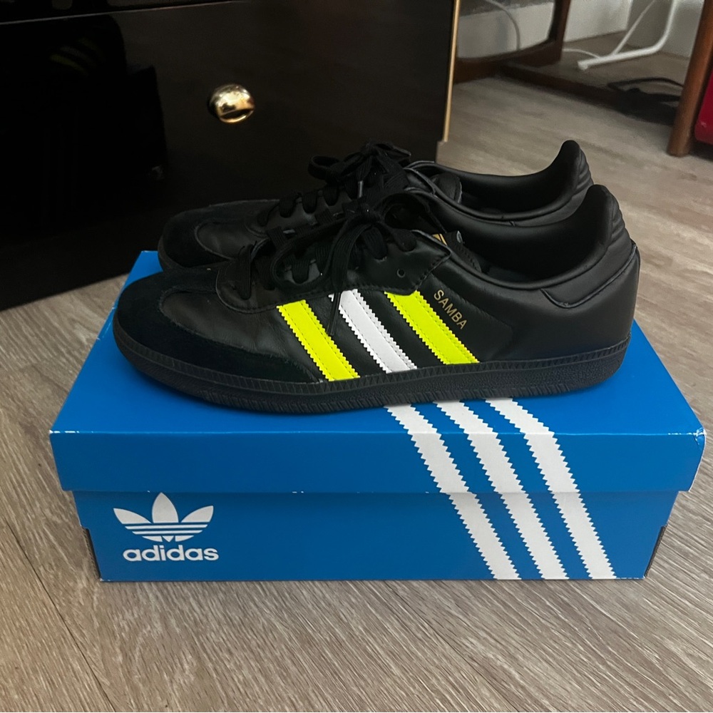 Adidas Samba